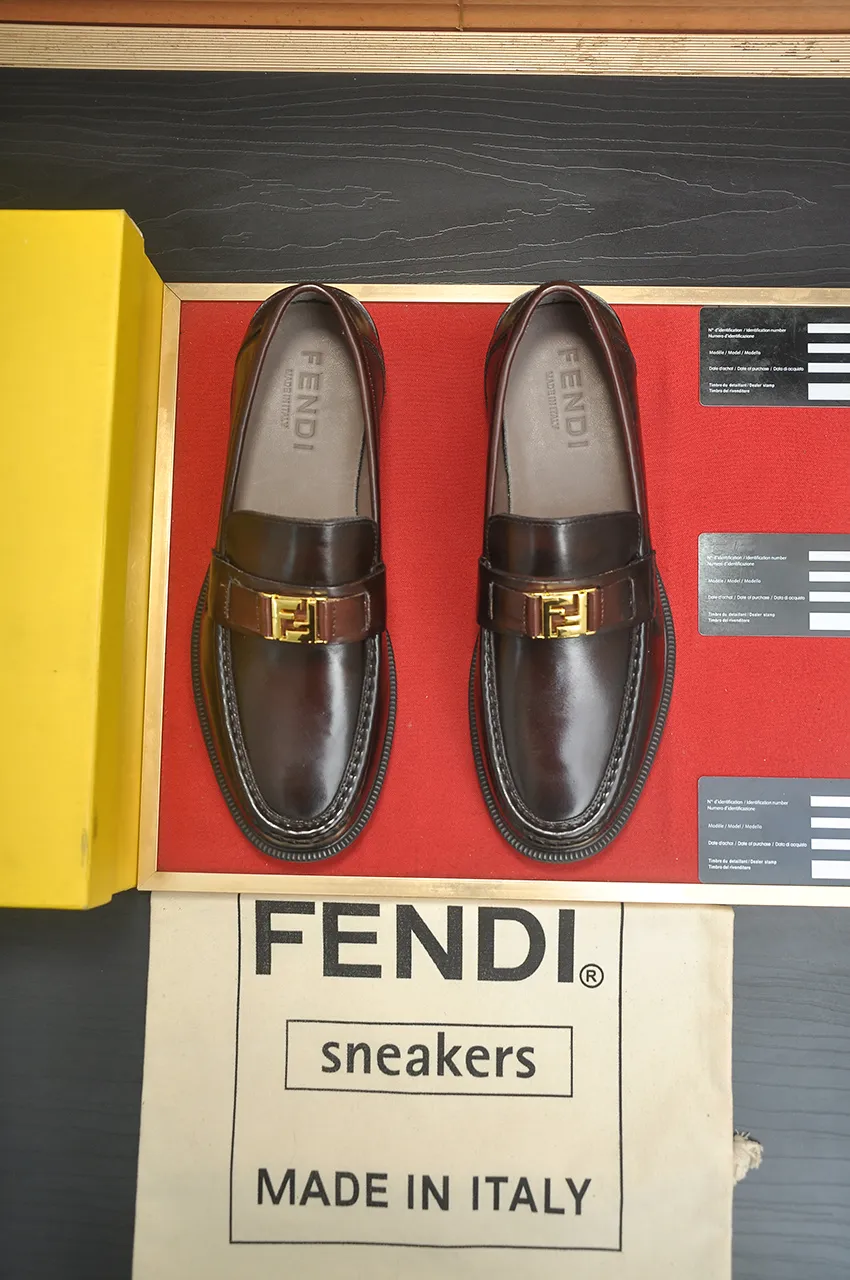 Men's shoes 💰500💶 [FENDI] The latest high-end men's shoes in Hong Kong! Original quality. The upper is made of imported cowhide material and cowhide lining! Super comfortable on the foot, original wear-resistant outsole, luxurious, fashionable, casual and versatile! Size: 38-45 (45 customized)